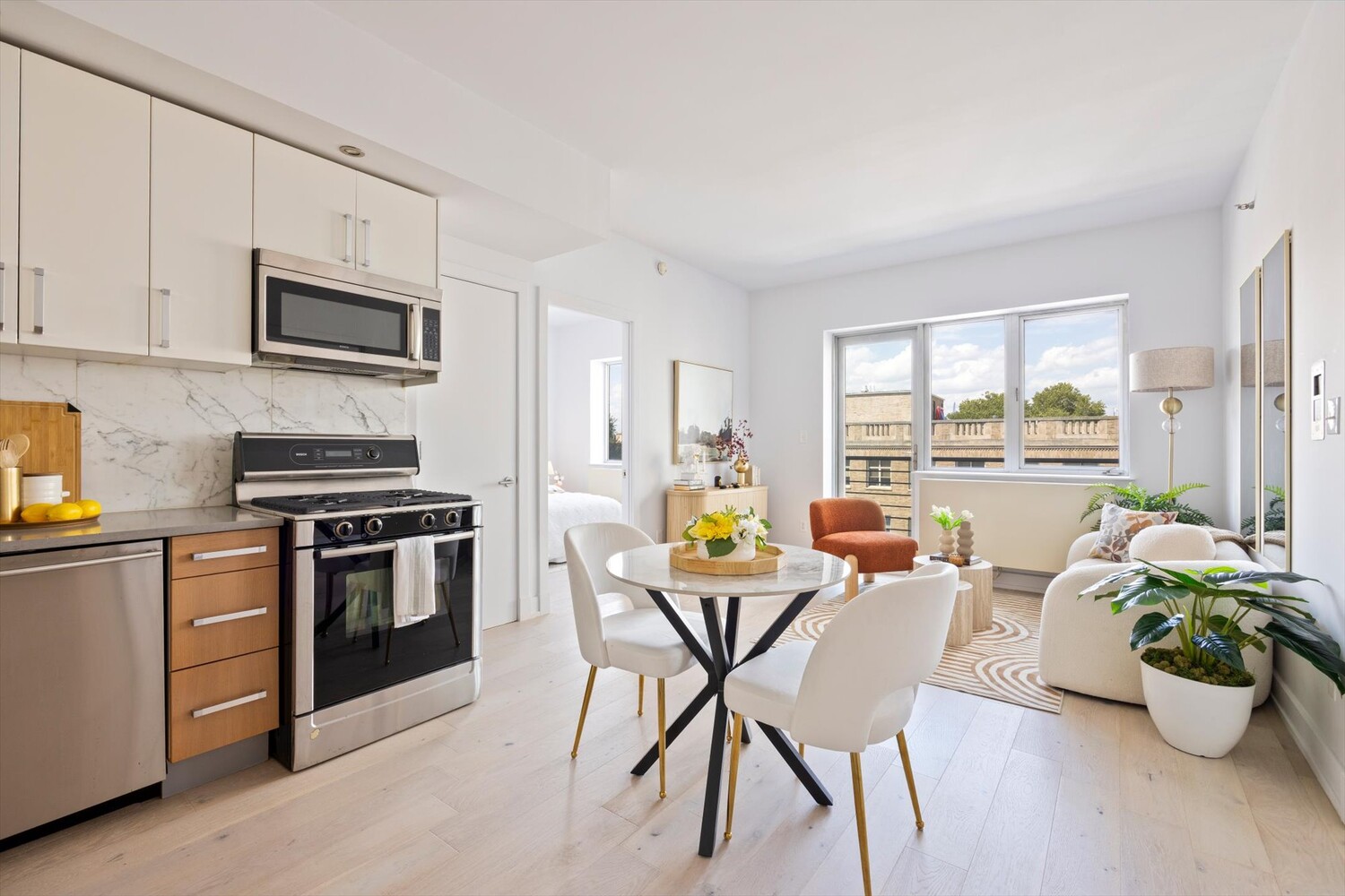 100 MASPETH Avenue 4F