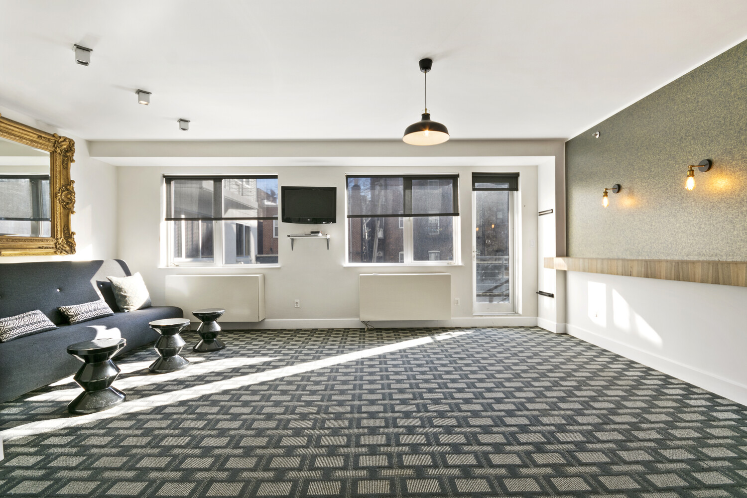 100 MASPETH Avenue 4F