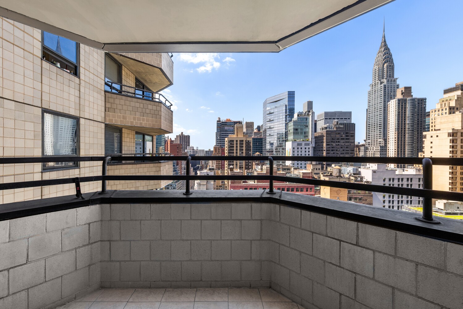 240 E 47TH Street 28A