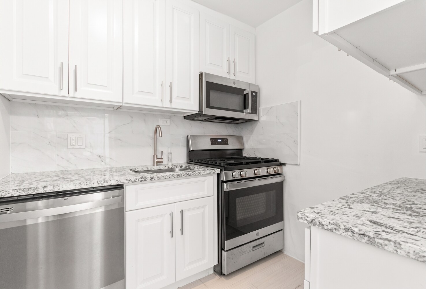 333 E 30TH Street 17E
