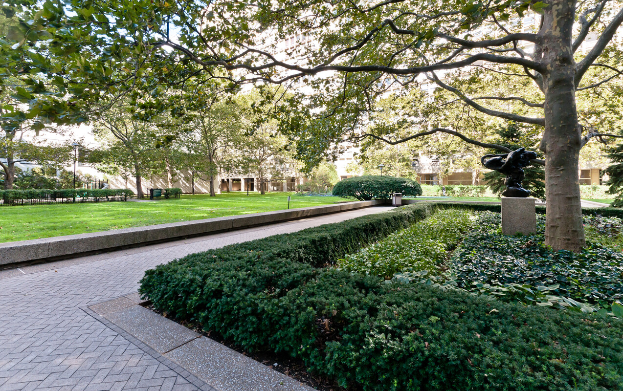 333 E 30TH Street 17E