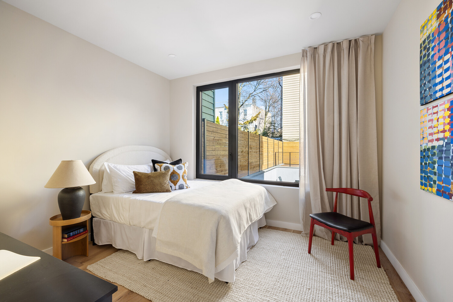 74 DIAMOND Street 1A