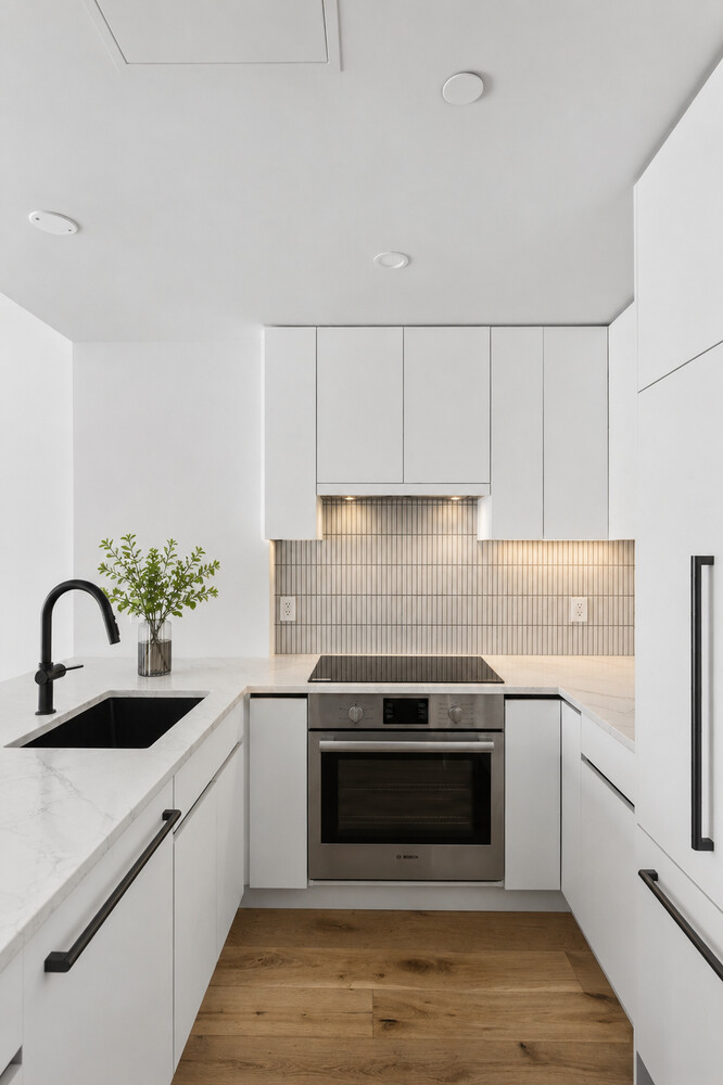 74 DIAMOND Street 3B