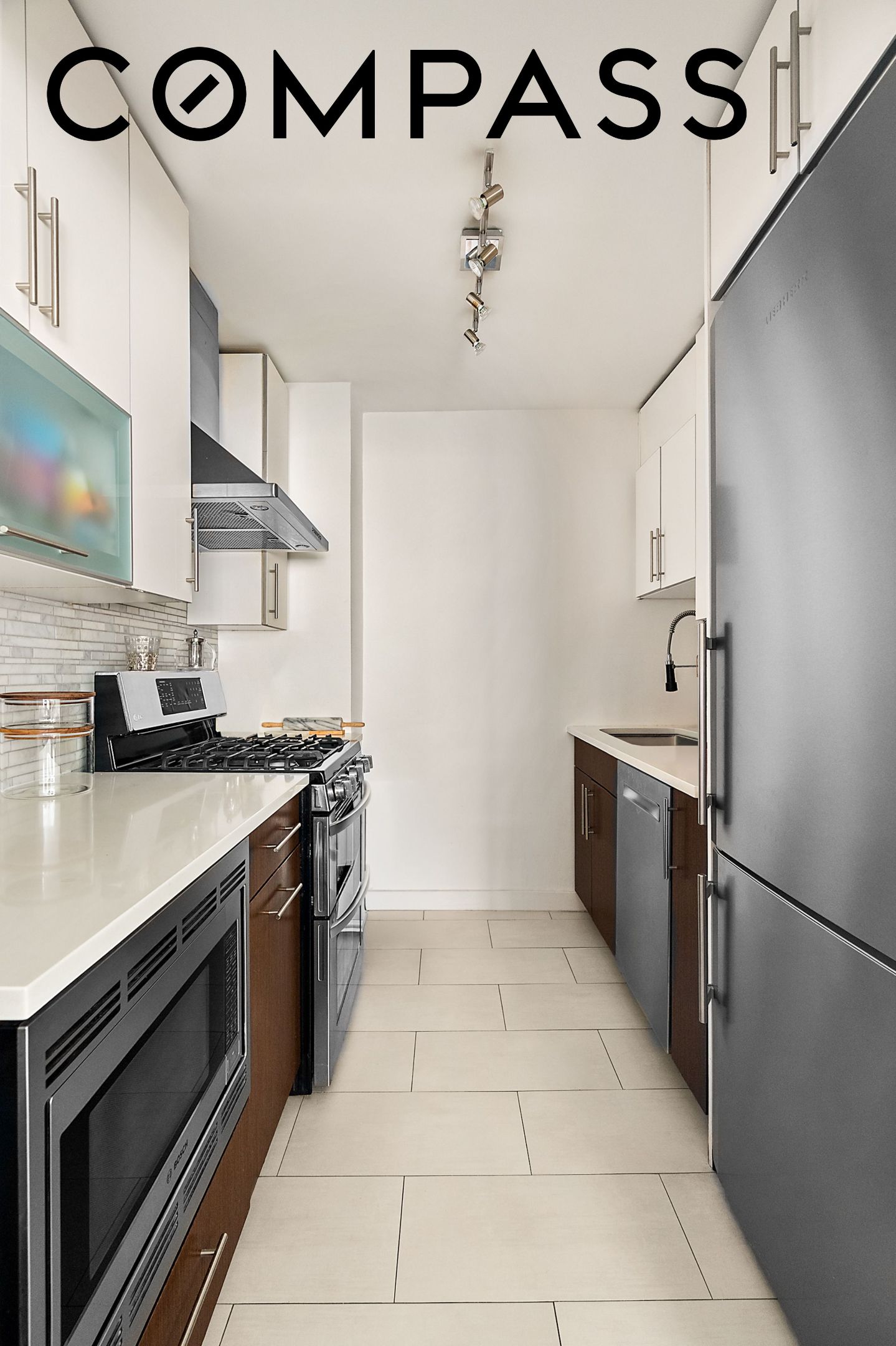 101 W 12th Street 3G