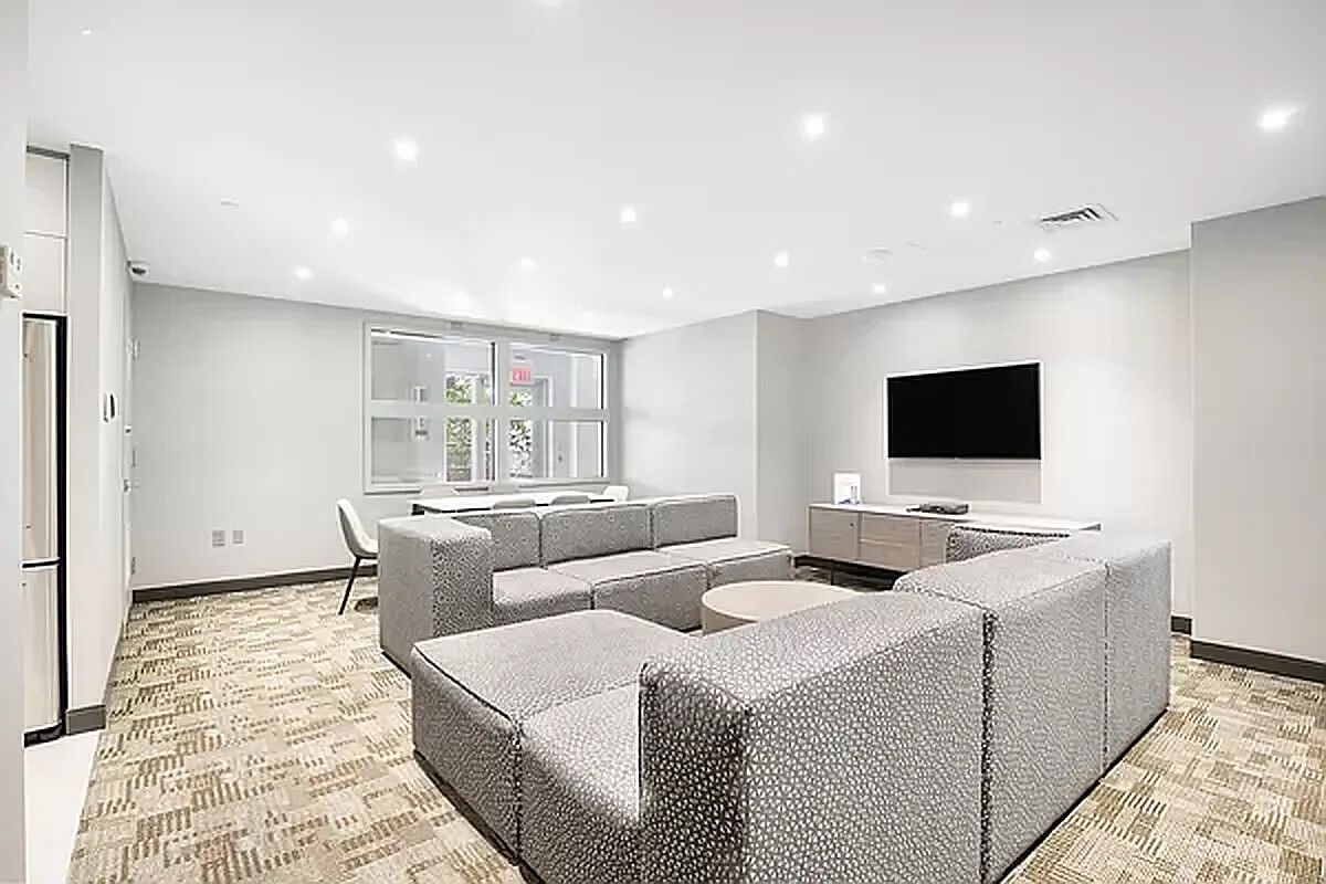 100 JAY Street 25D
