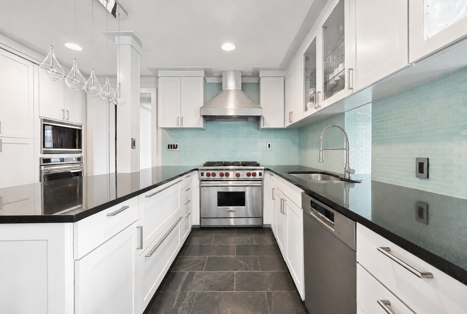 52 E END Avenue 10ABC