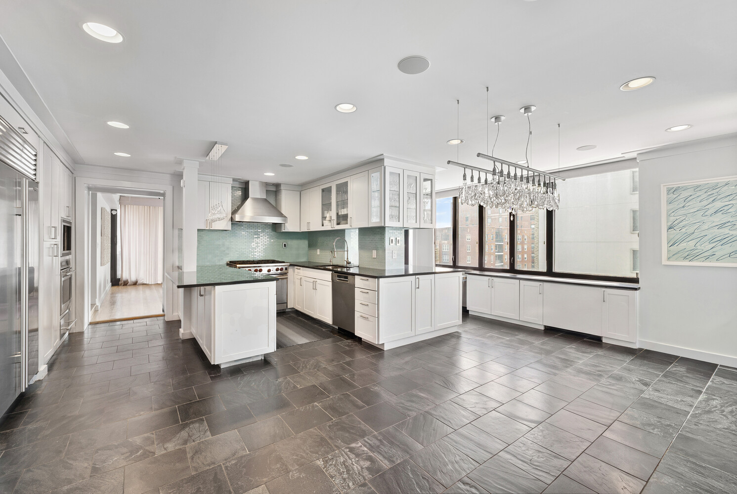 52 E END Avenue 10ABC
