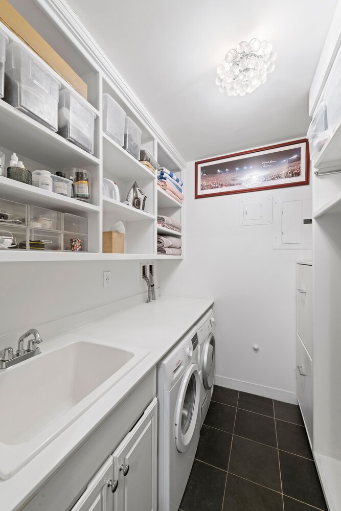 77 East 12th Street, 13JK