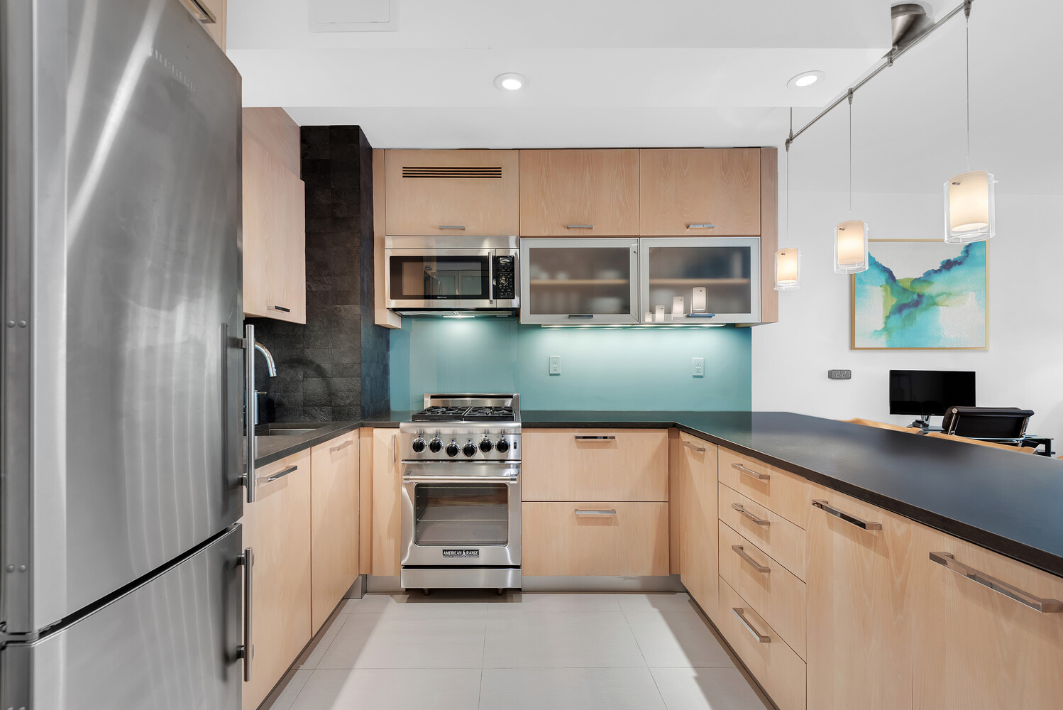 201 E 25TH Street 9E