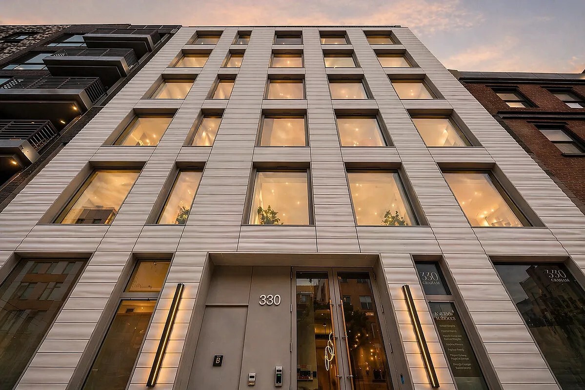 330 GRAND Street 4A