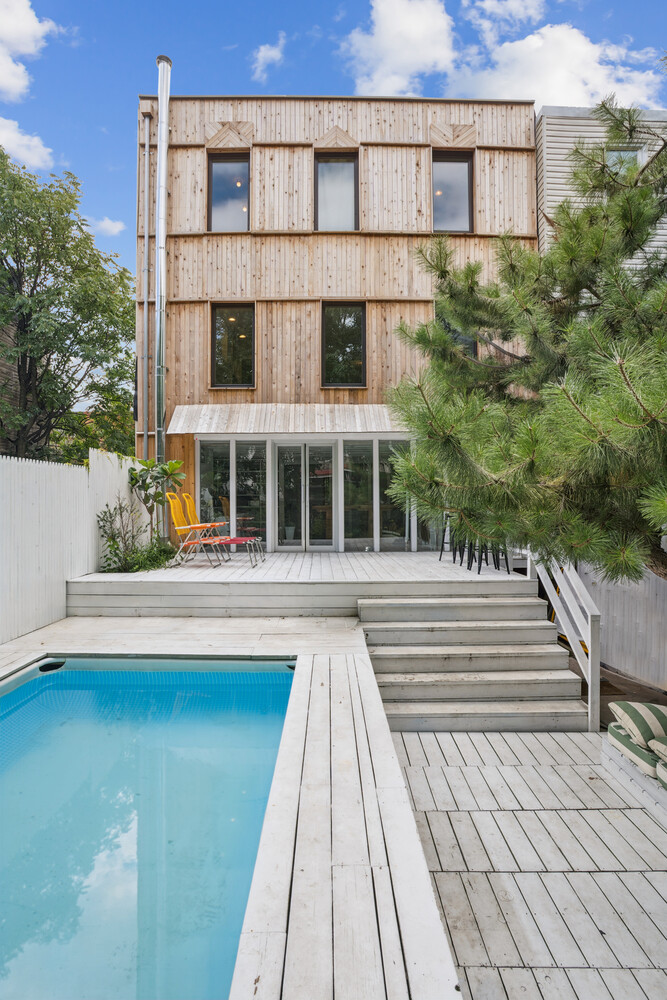 48 DIKEMAN Street