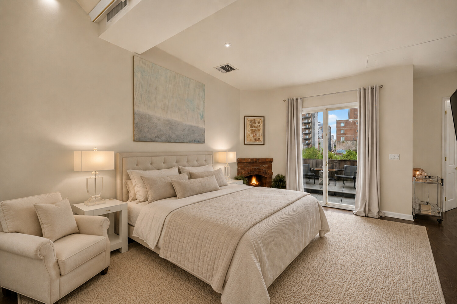 203 E 13TH Street PH4CD