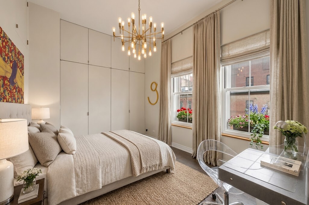 203 E 13TH Street PH4CD