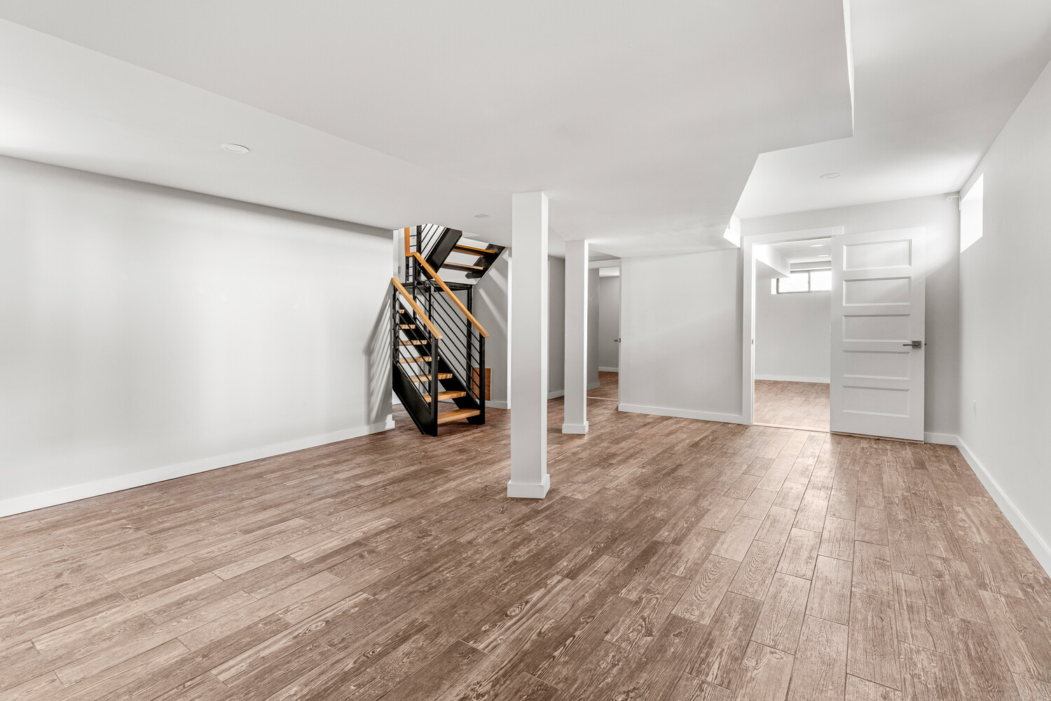 738 E 23RD Street
