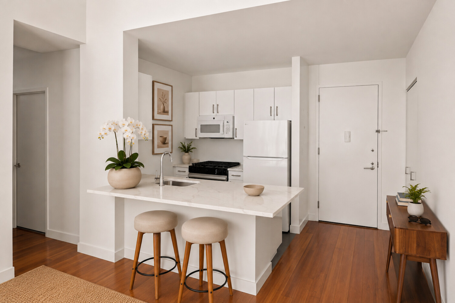 184 KENT Avenue B304