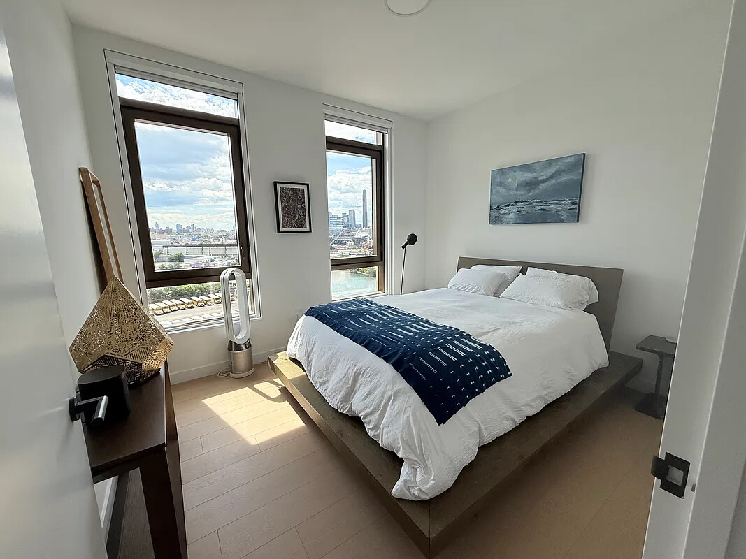 482 KENT Avenue 1108