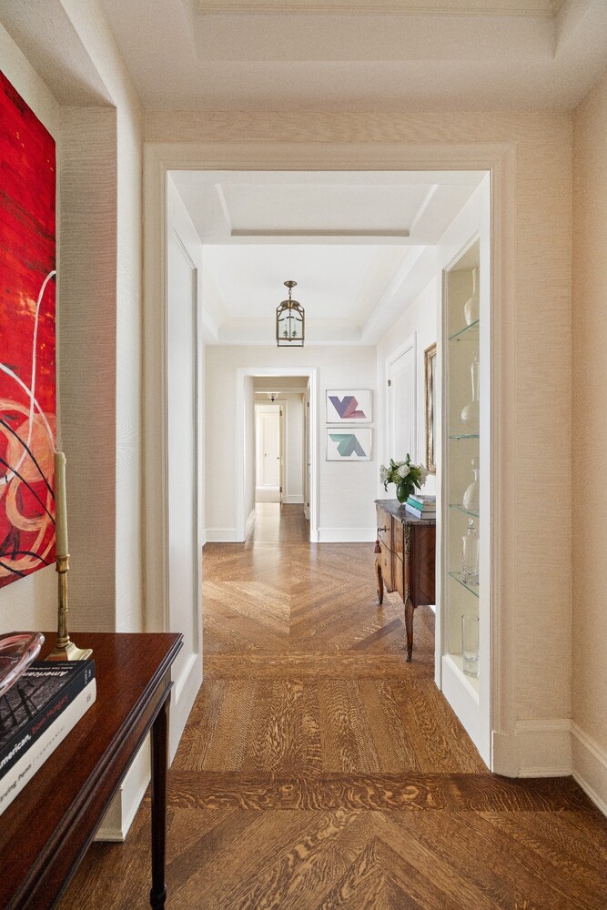 447 E 57TH Street 10B