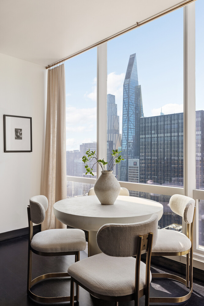 157 W 57TH Street 50C