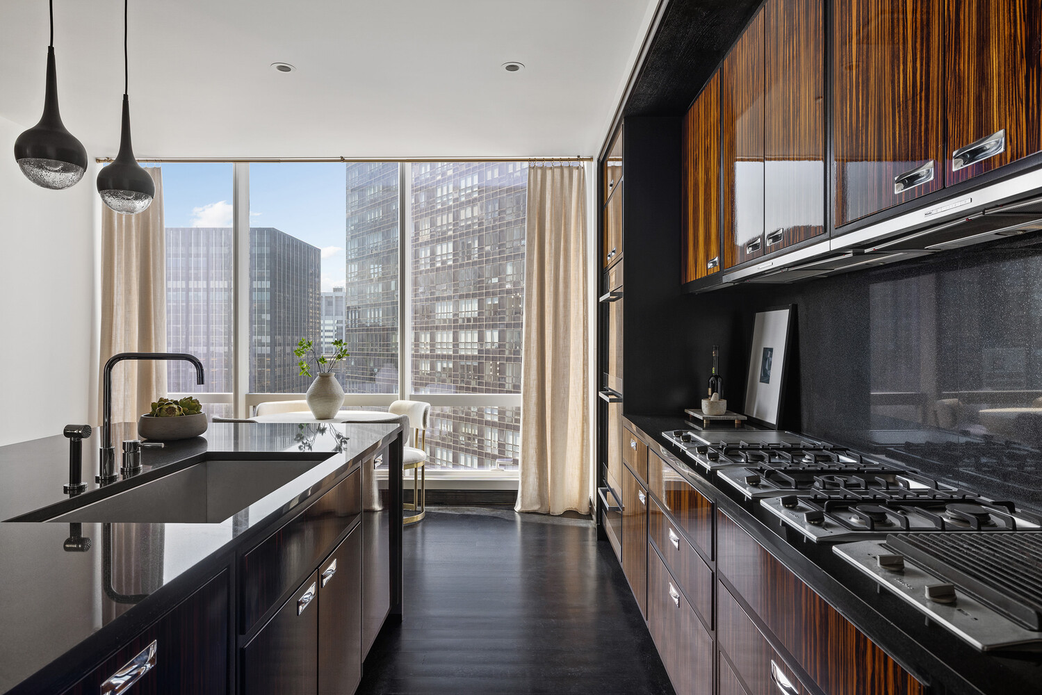 157 W 57TH Street 50C