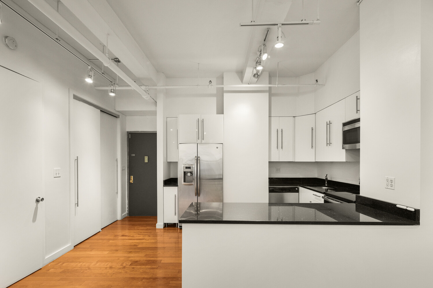 208 W 30TH Street 302