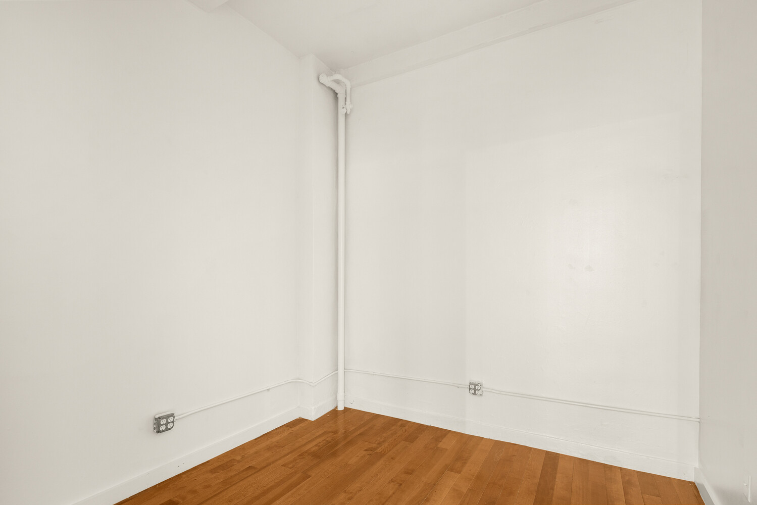 208 W 30TH Street 302