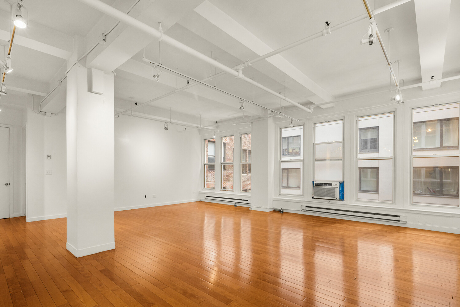 208 W 30TH Street 302