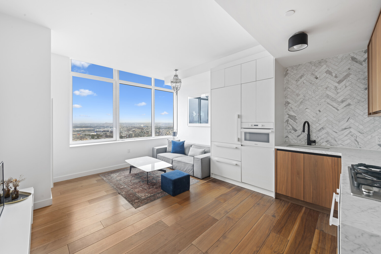 21 INDIA Street 32F
