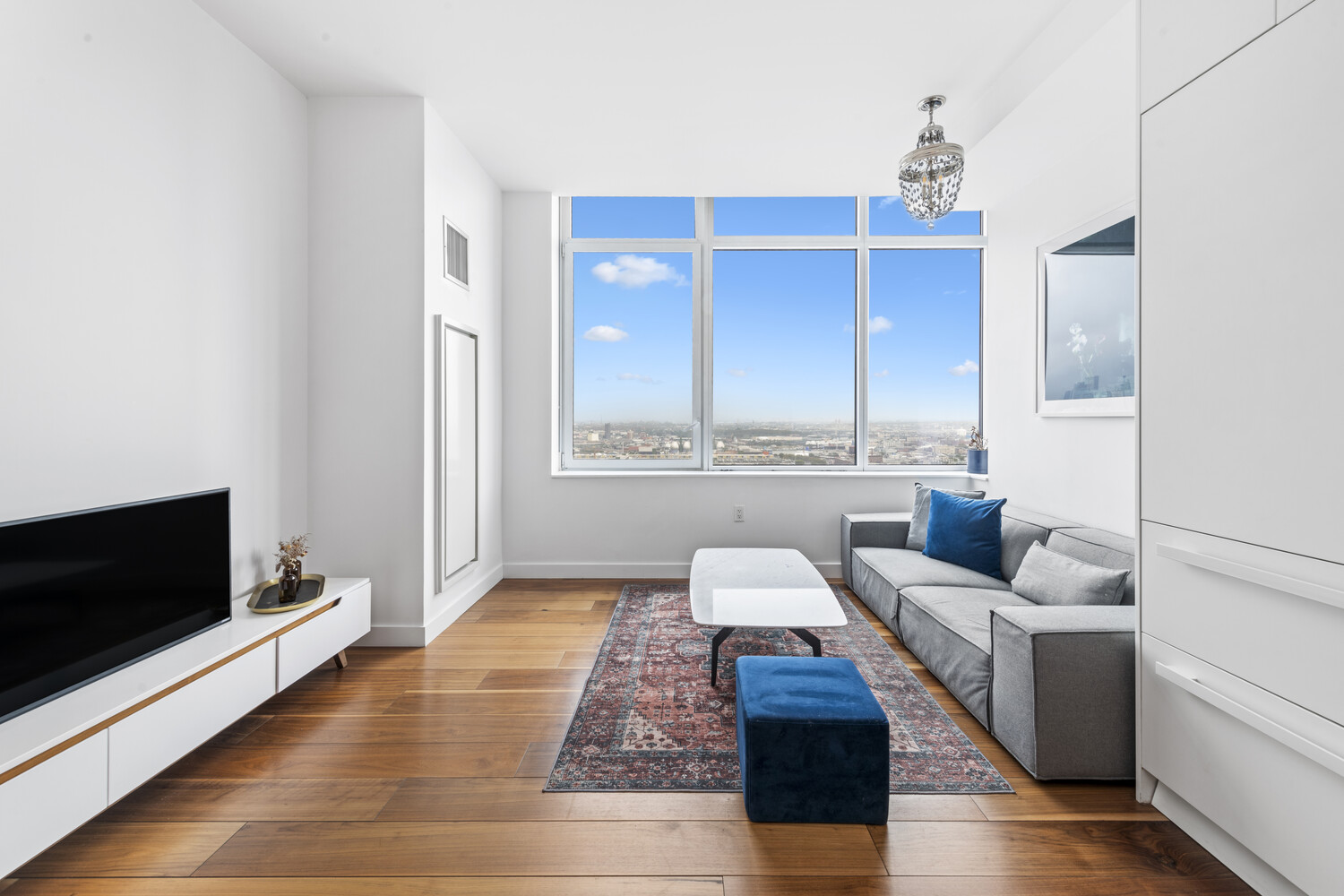 21 INDIA Street 32F