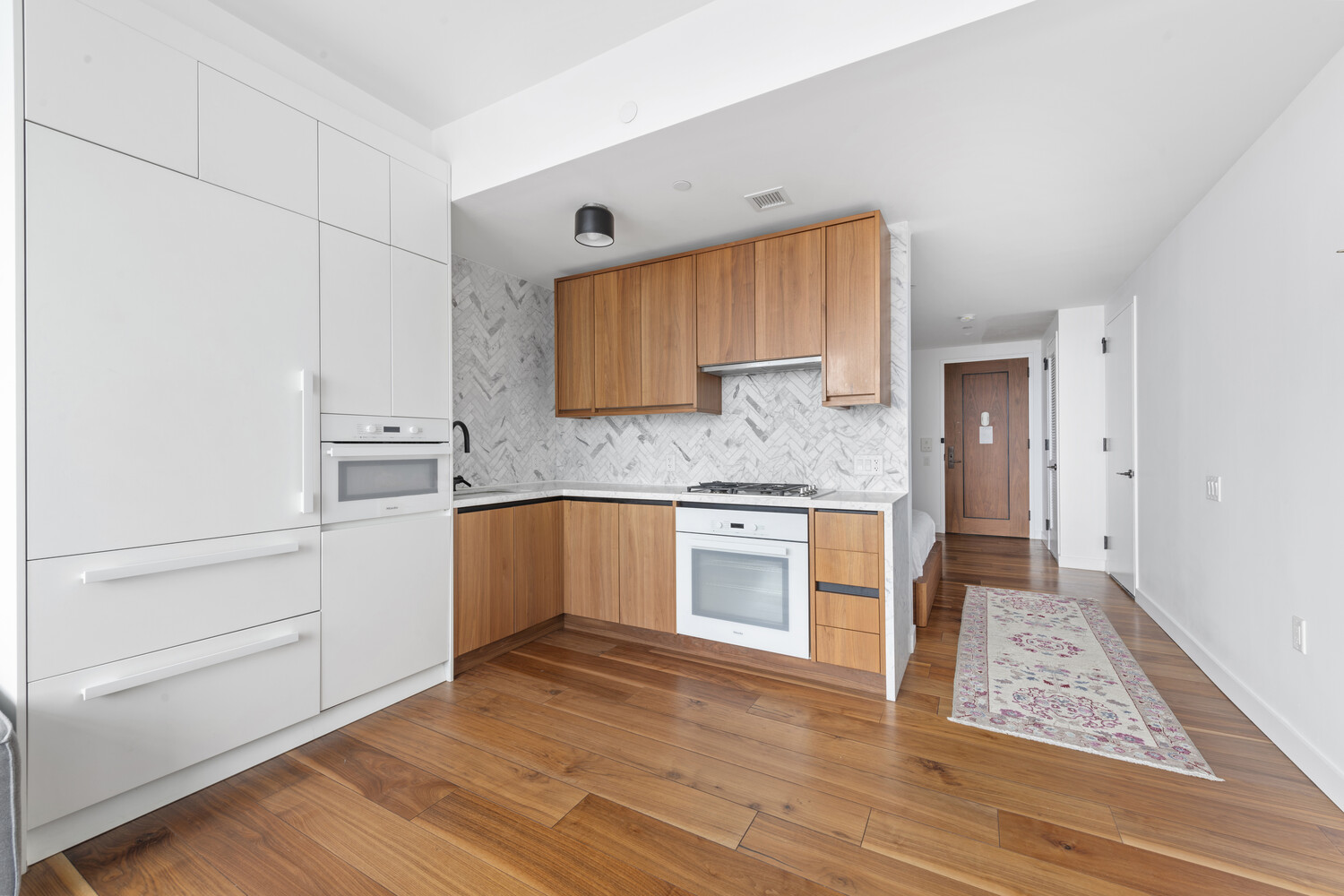 21 INDIA Street 32F