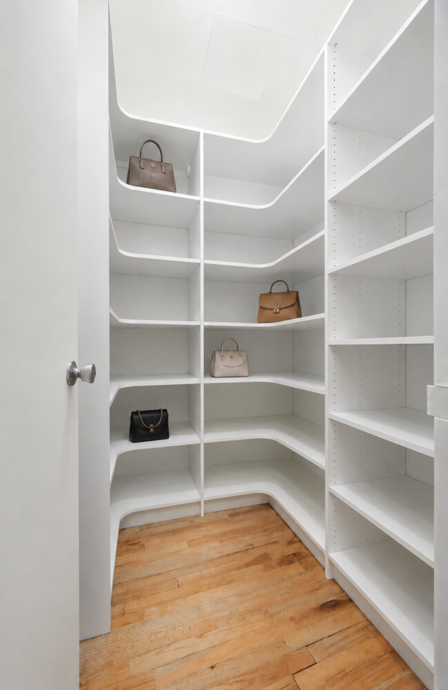 77 BLEECKER Street 117N