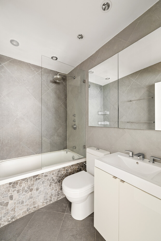 77 BLEECKER Street 117N