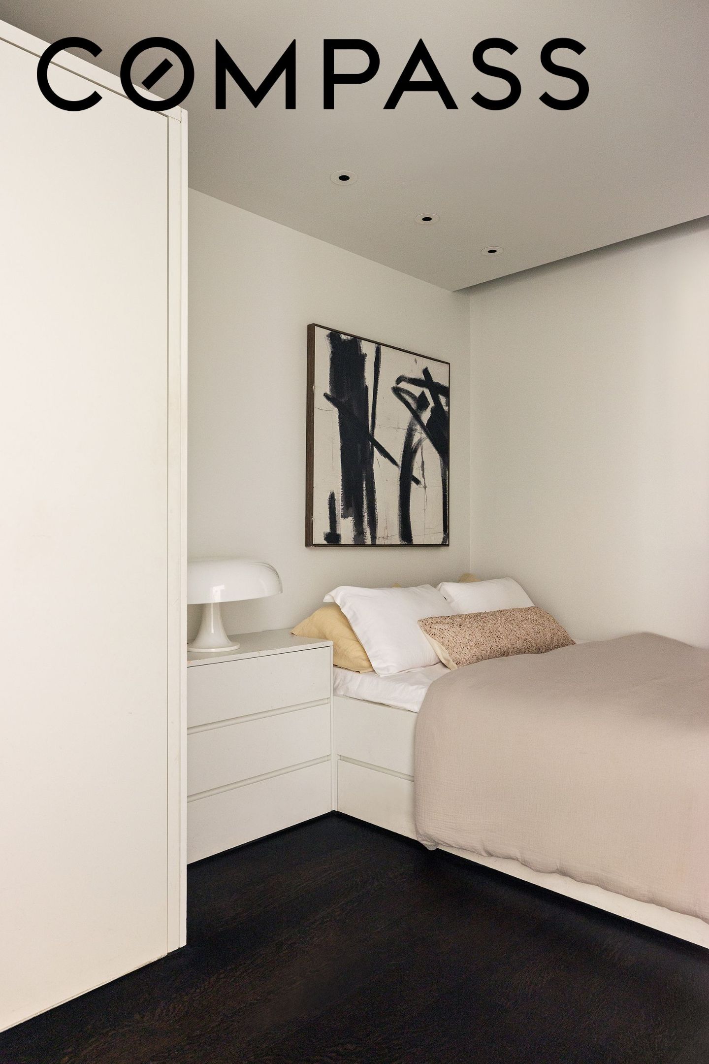 451 W Broadway 2S