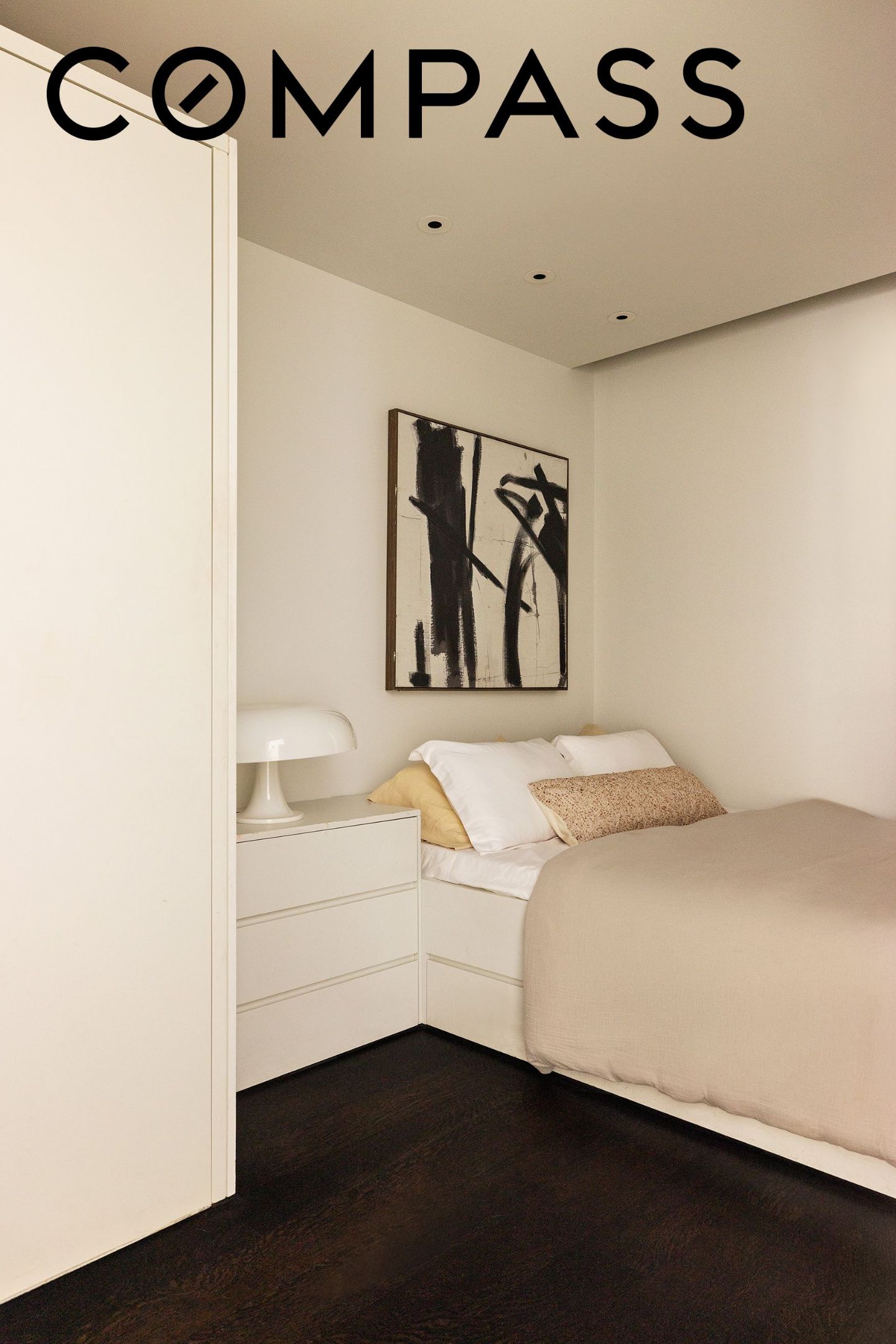 451 W Broadway 2S