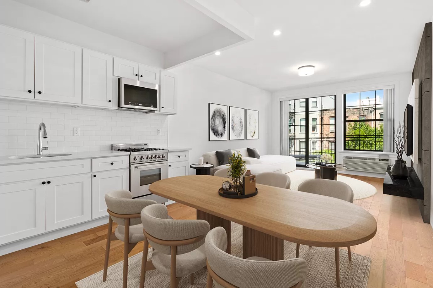 301 COVERT Street 3E