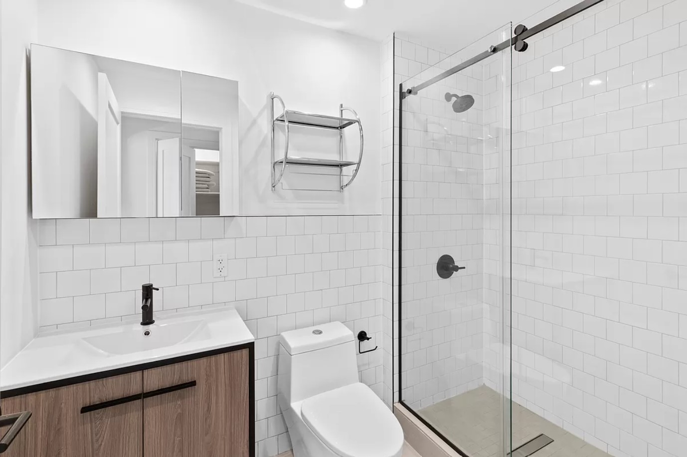 301 COVERT Street 3E