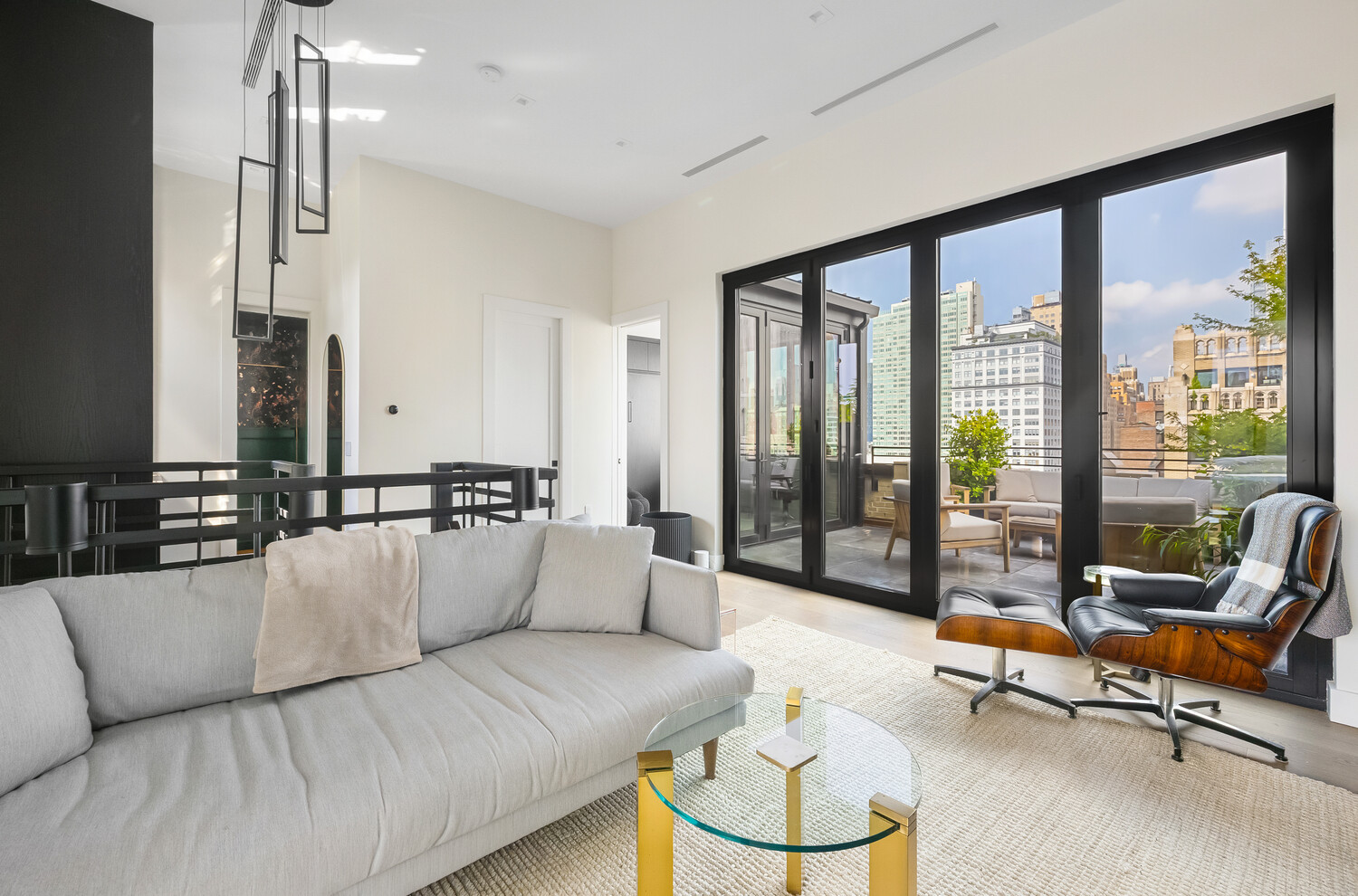 252 W 30TH Street PH15