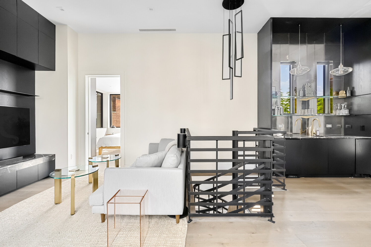 252 W 30TH Street PH15