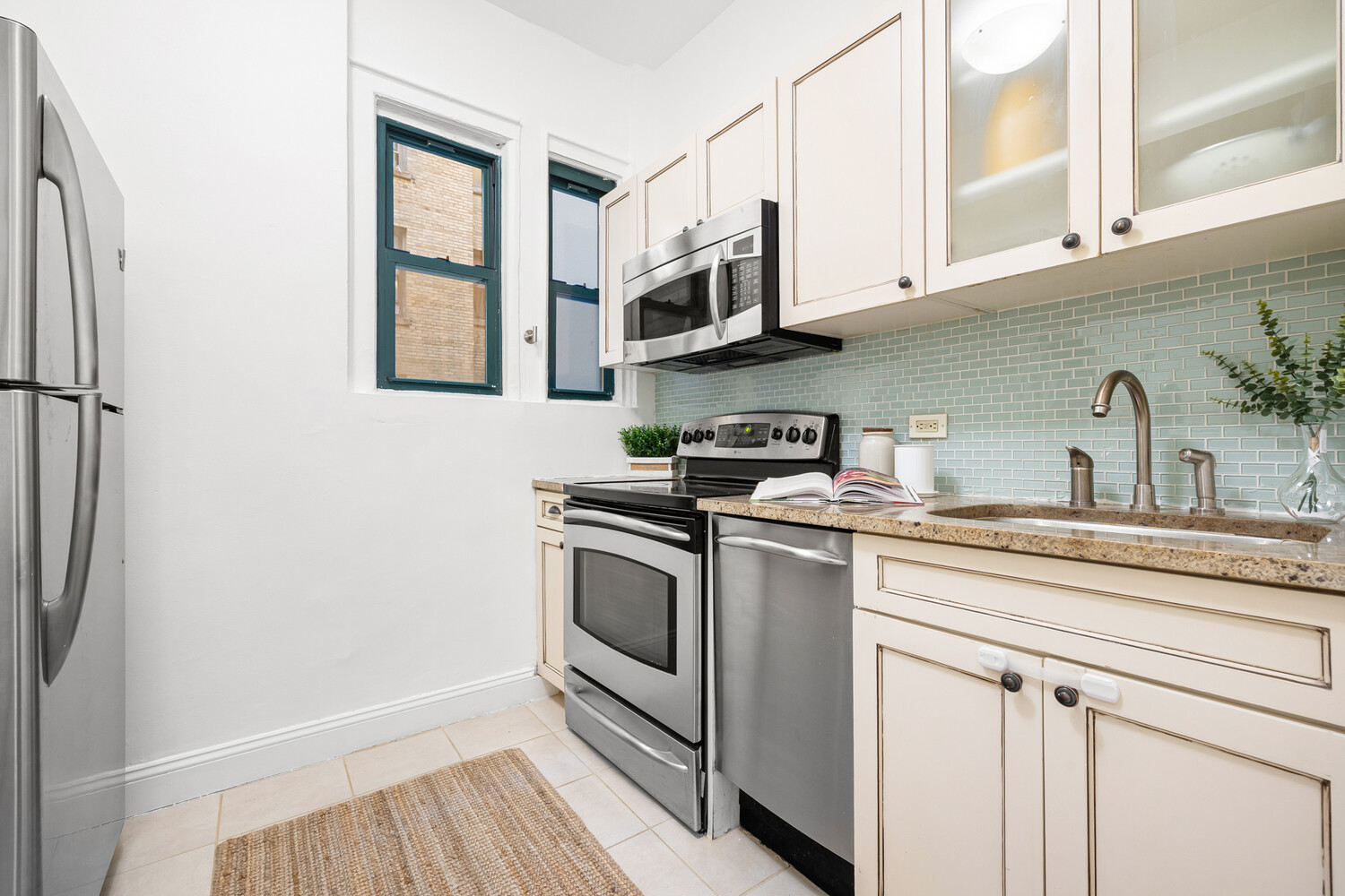 65 W 95TH Street APTG