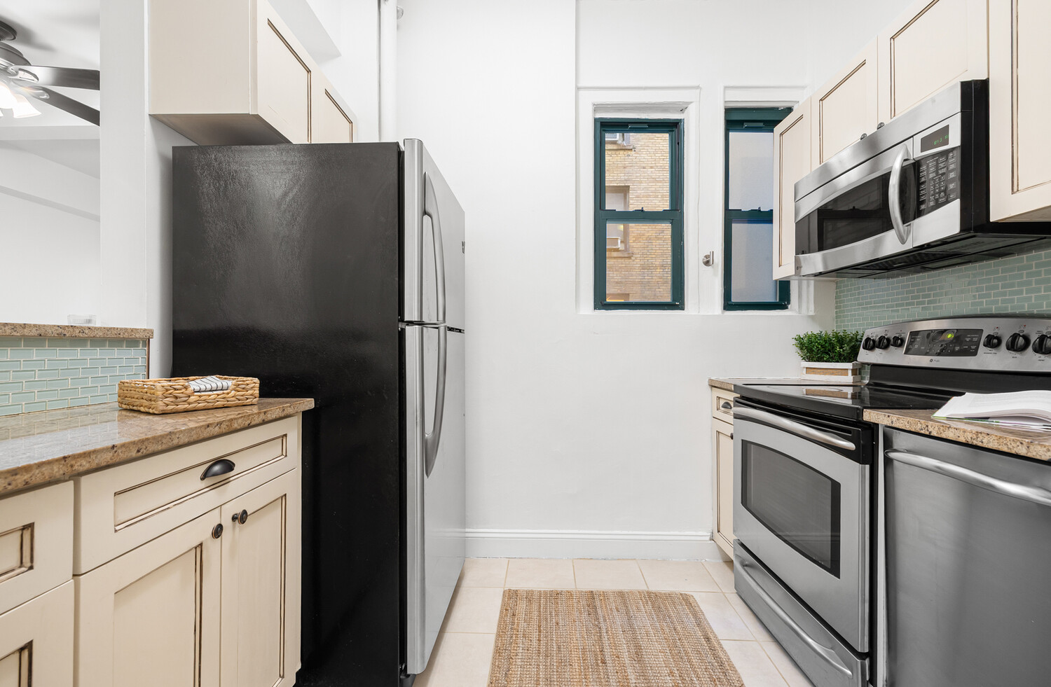 65 W 95TH Street APTG