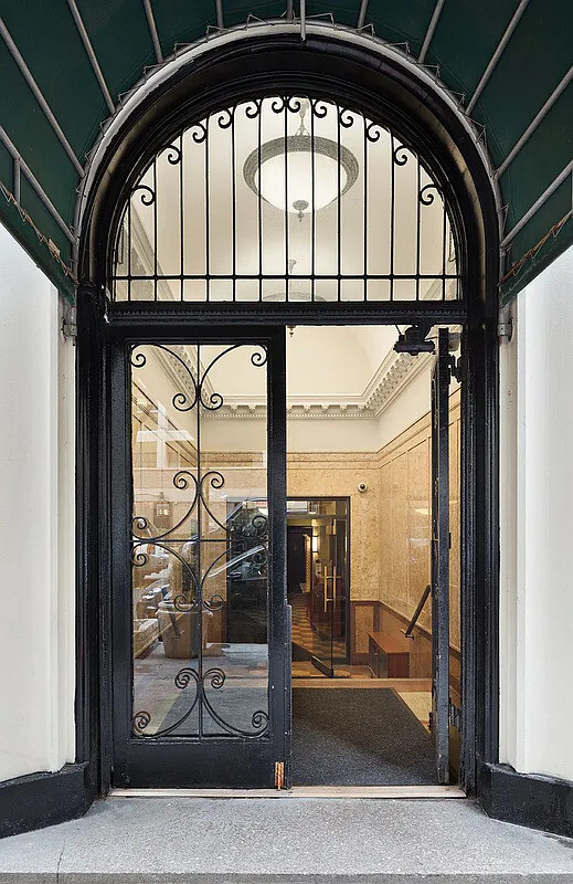 65 W 95TH Street APTG
