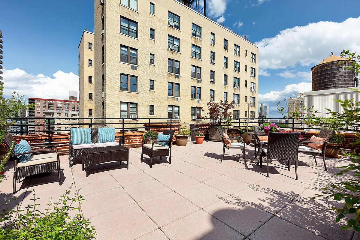 65 W 95TH Street APTG