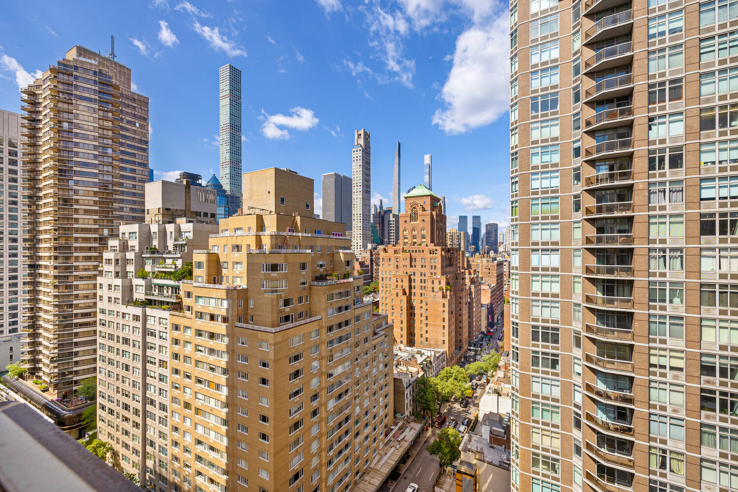 205 E 63RD Street 20F
