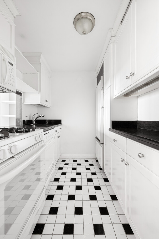 205 E 63RD Street 20F