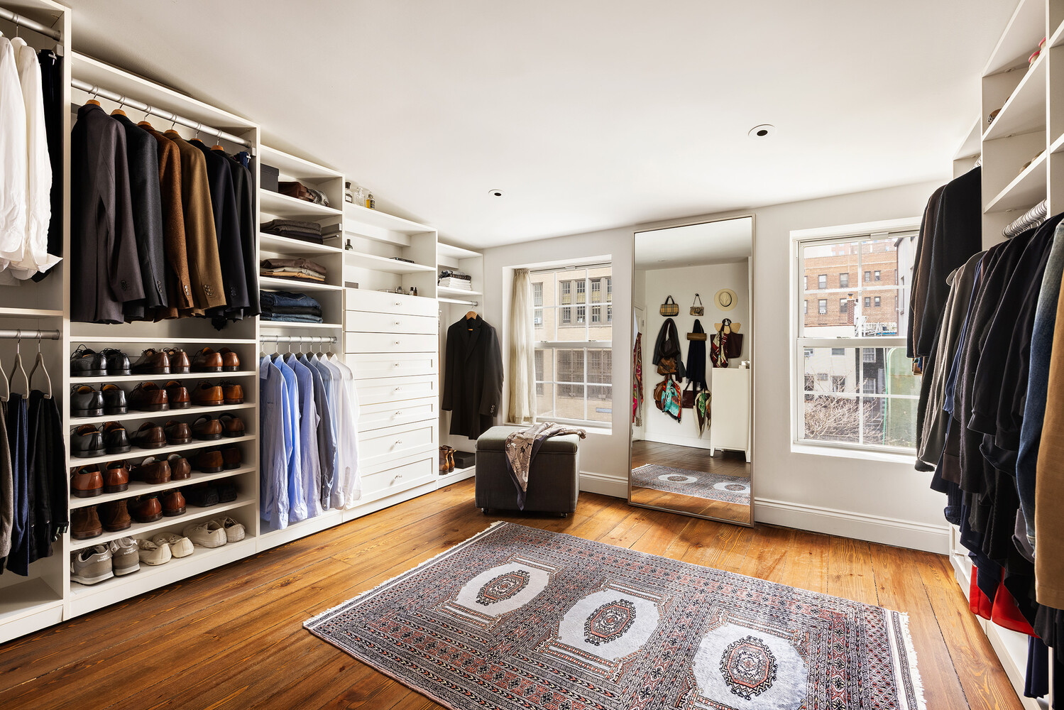 362 W 19TH Street