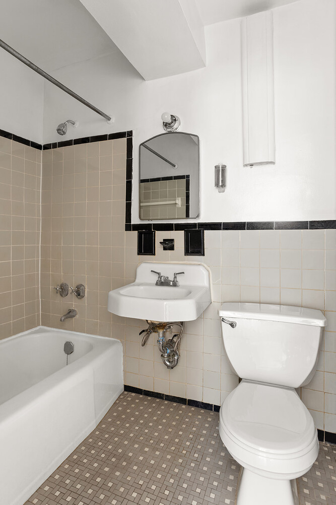 125 ASHLAND Place 12B