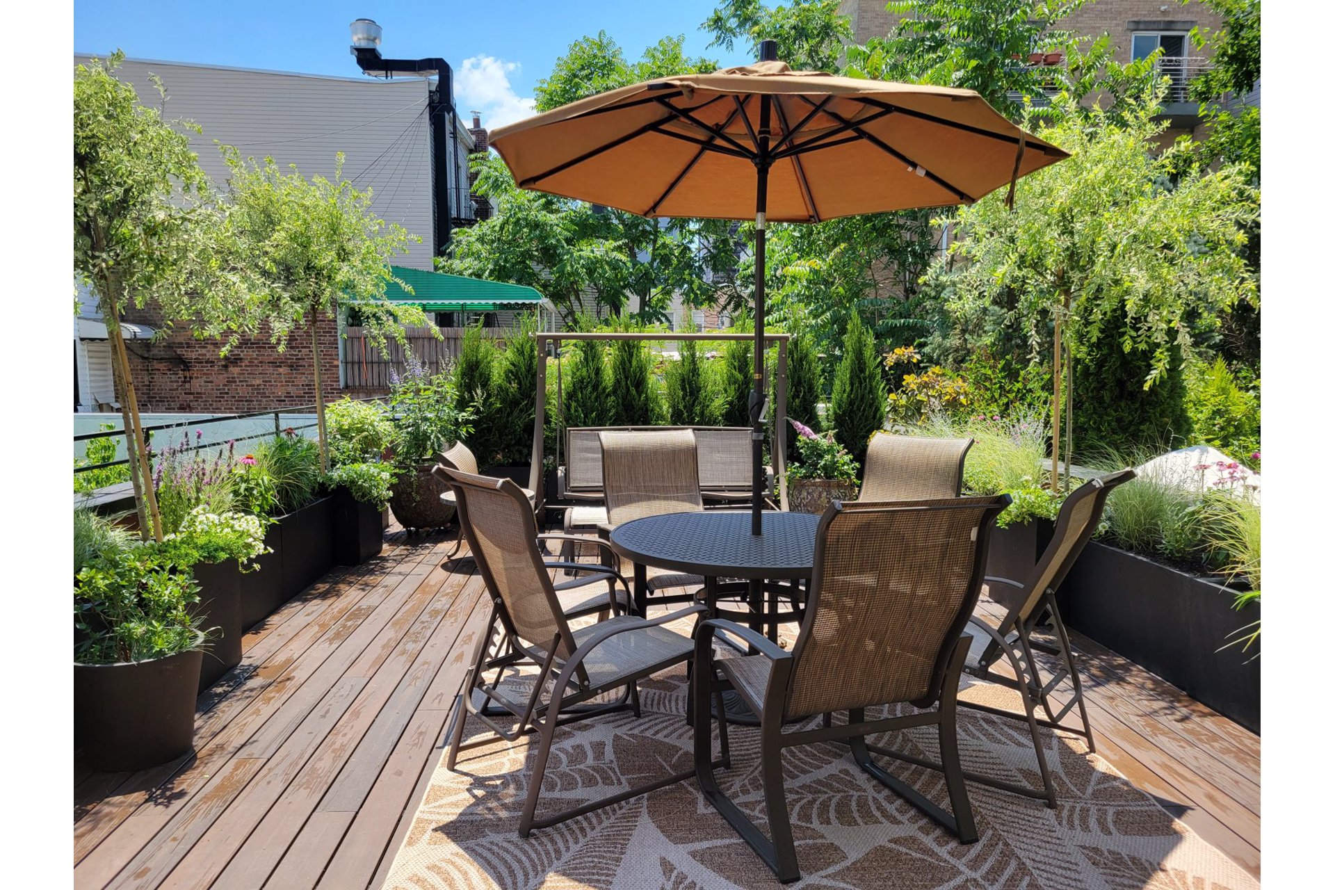 154 SKILLMAN Avenue 2B