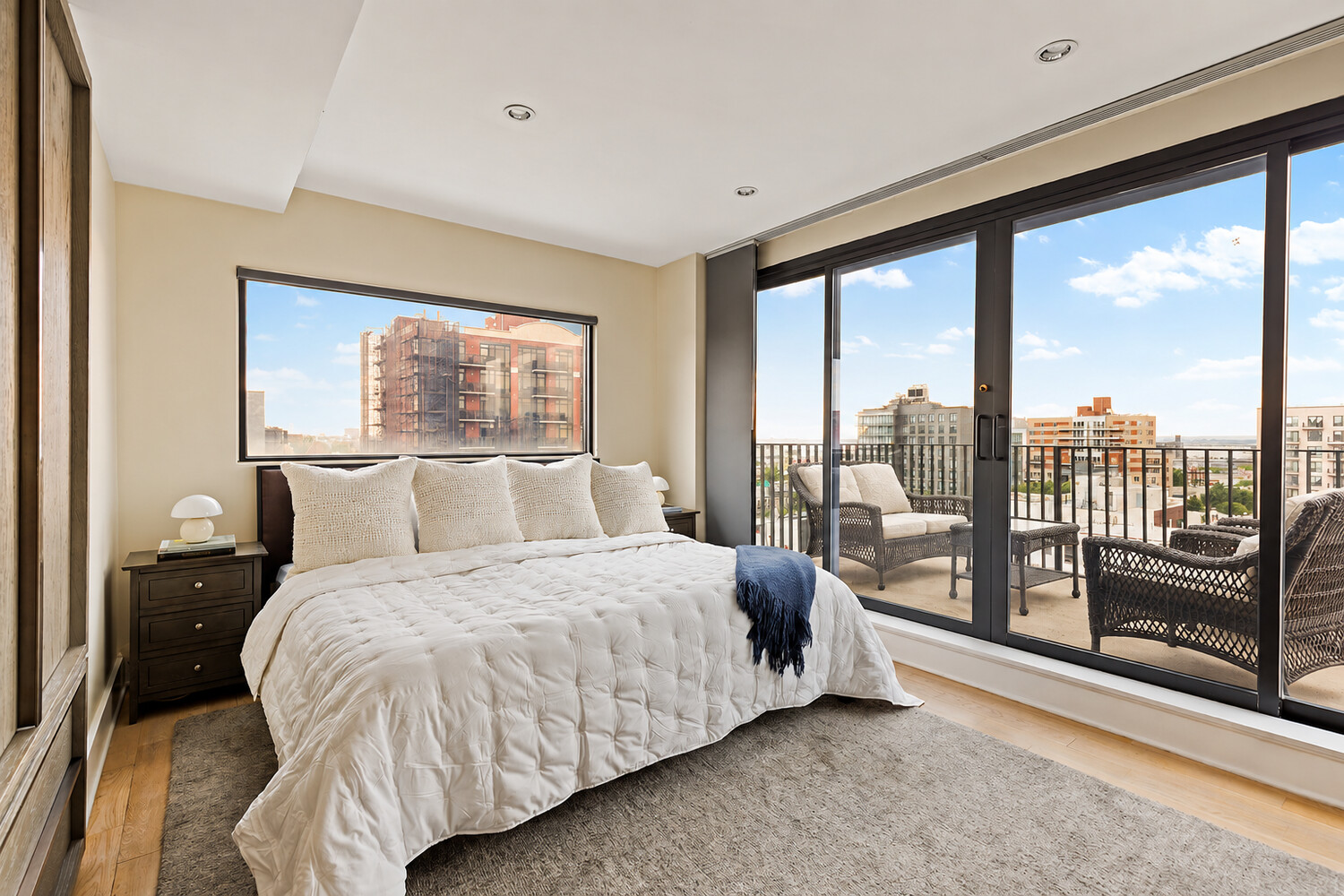 558 5TH Avenue 5B