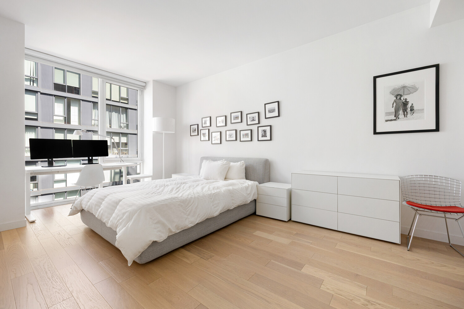 545 W 48TH Street 404S