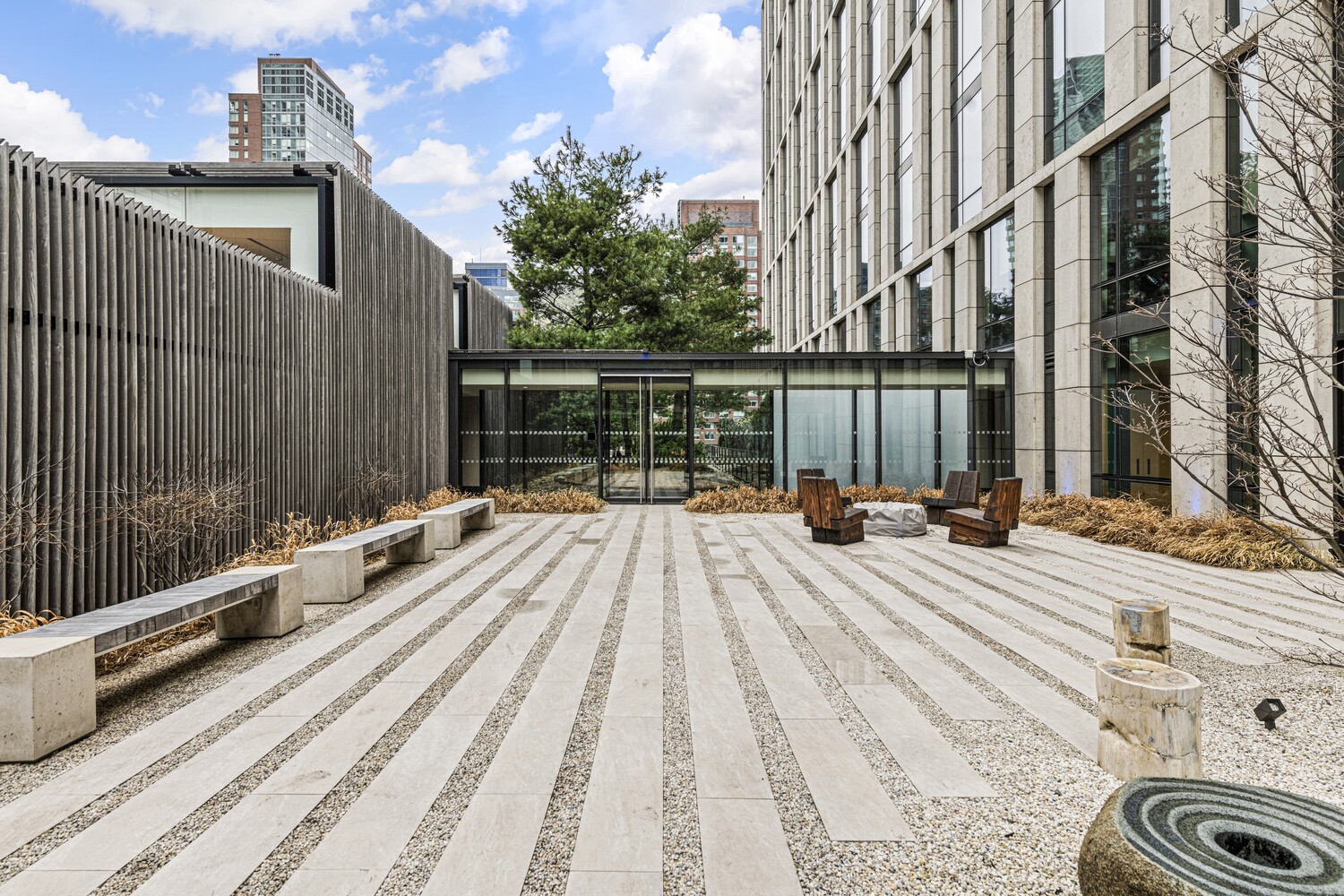 101 WARREN Street 1720