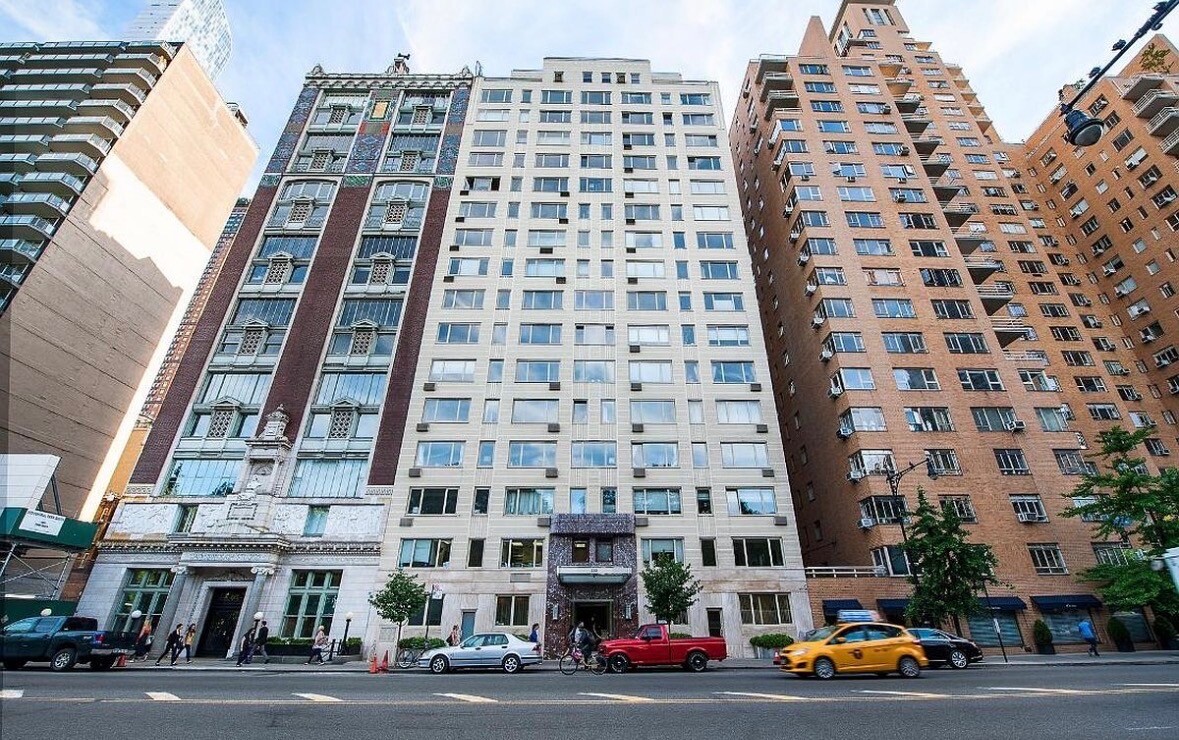 230 CENTRAL Park S 10C